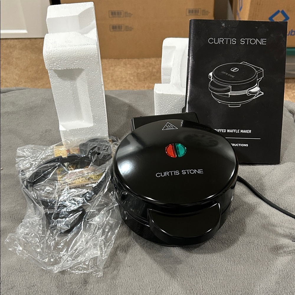 Black Waffle Maker